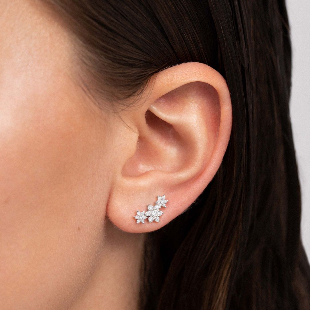Pendiente Piercing Ear Cuff Roset de Diamantes en Oro Blanco de 18 Kt