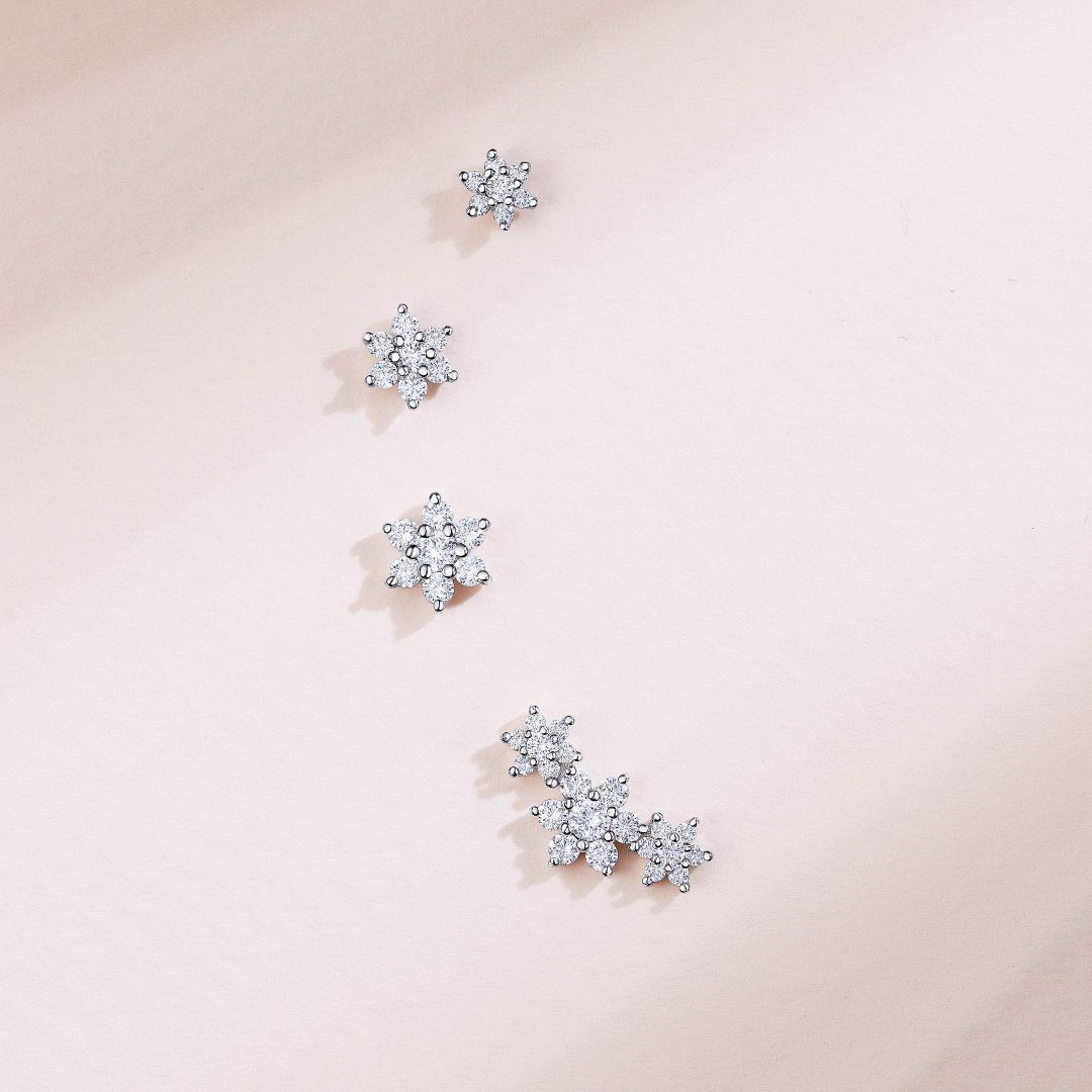 Pendientes Roset Mini de Diamantes en Oro Blanco de 18 Kt