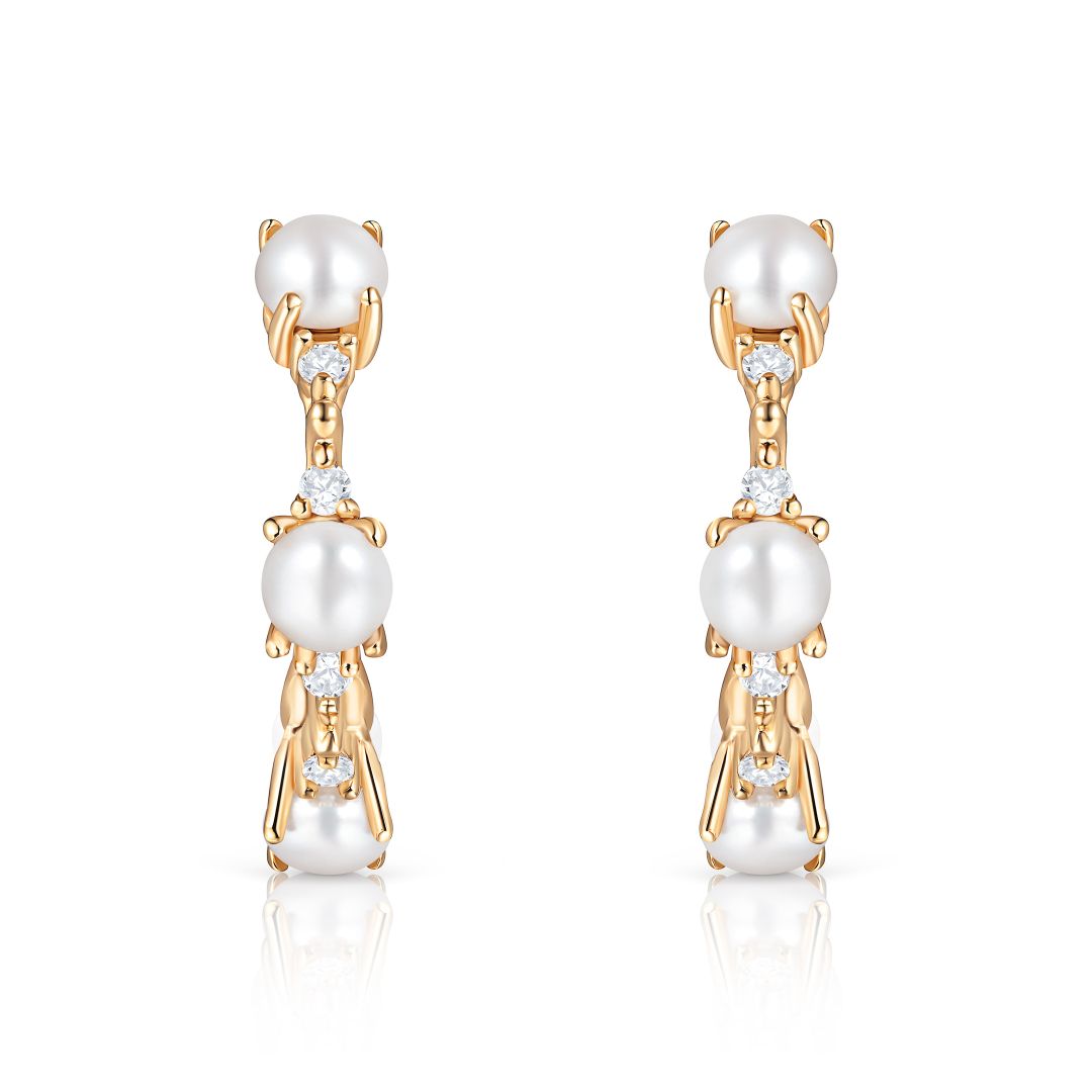 Pendientes Medio Aro Midnight Holly de Perlas y Diamantes en Oro Amarillo de 18 Kt